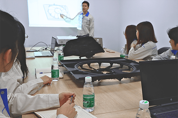 team-engineering-meeting-project-review