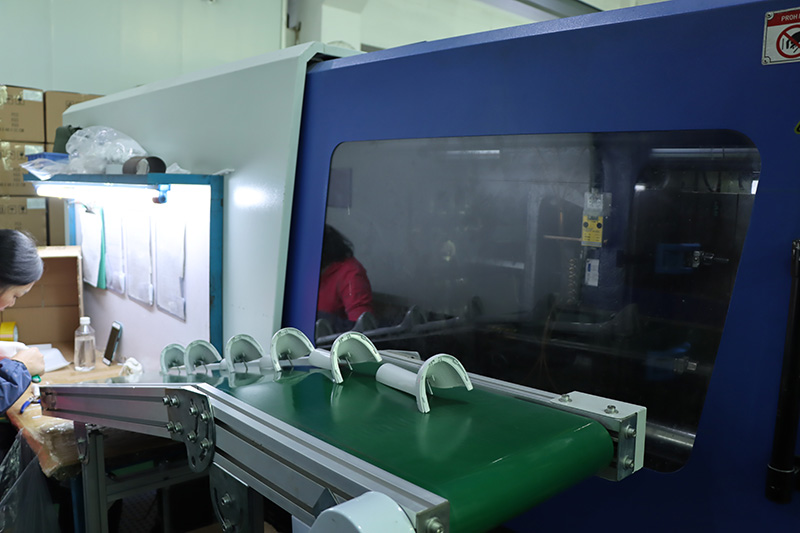 Low-Volume-Injection-Molding-1